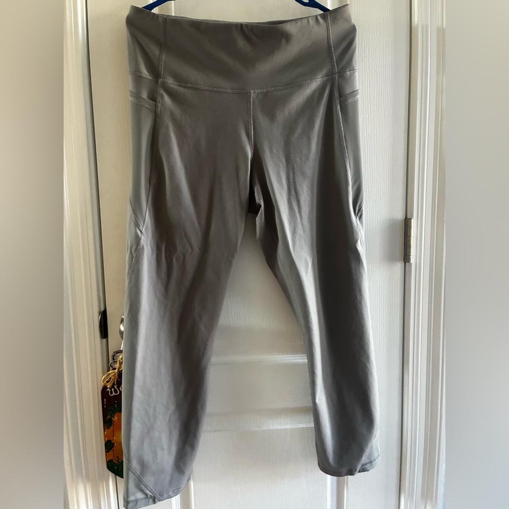 Old Navy active leggings